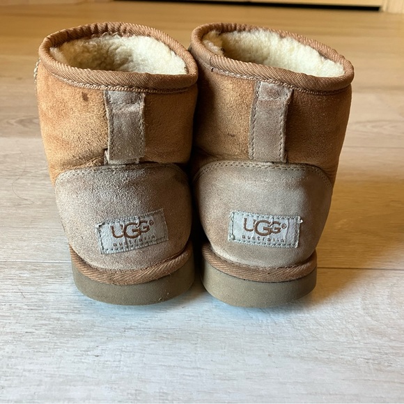 UGG Boots 6W - Picture 8 of 10